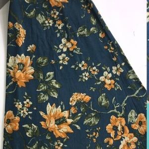 Medium LuLaRoe Azure Skirt